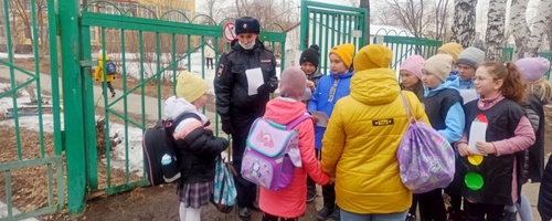Сотрудники ГИБДД Первоуральска провели акцию «Родительский патруль»